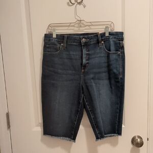 Style & Co. Women's Blue Denim Bermudas. New With Tags?